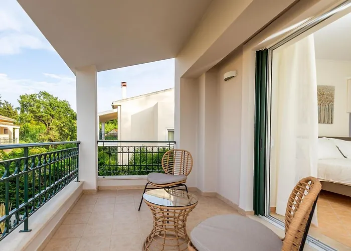 Magdalena Corfu * Potamós